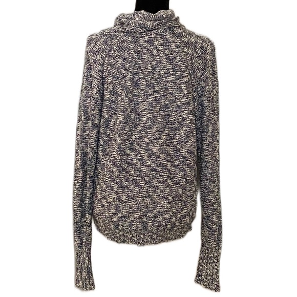 💙🤍CHAPS MARBLED FUNNEL/COWL NECK SWEATER🤍💙 - Picture 4 of 4